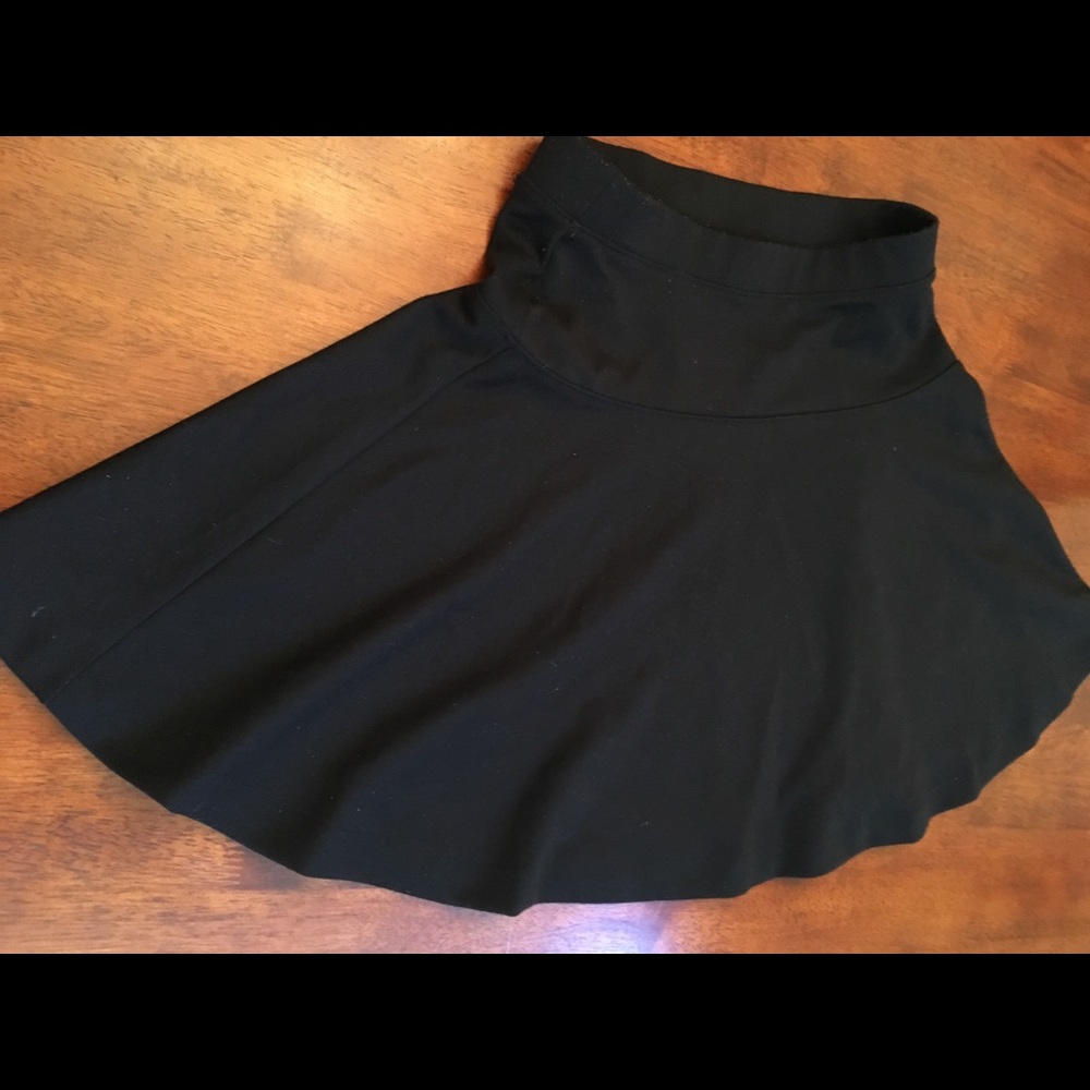 Sz 0 Junior Girl’s Skater Skirt